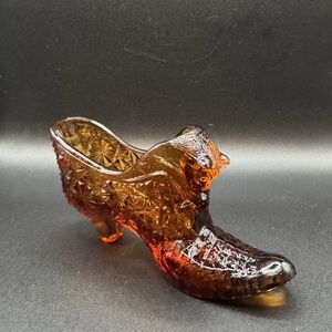 Fenton Cat Head Glass Slipper Daisy Button Pattern Amber